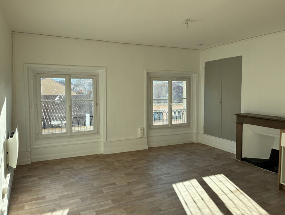 Studio - 31 m² - LE PUY CENTRE