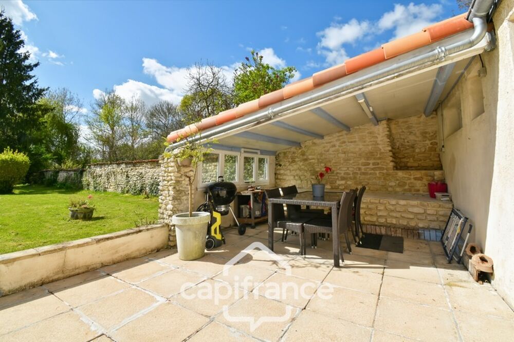 Maison à vendre 5 pièces TORXE (17) avec jardin clos de 1000m², garage et atelier
