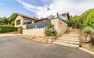  Villa à vendre 7 pièces 309 m²