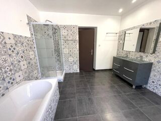  Maison � vendre 4 pi�ces 130 m�