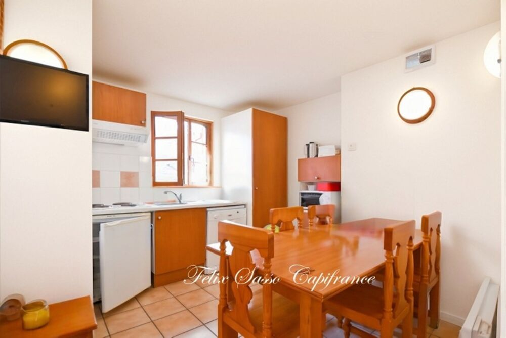 Vente Appartement CAUTERETS (65), superbe T2 BIS d'une surface au sol de 41.72 m2 avec vue panoramique sur les montagnes - Résidence avec piscine Cauterets