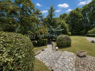 Villa à vendre 7 pièces 249 m²