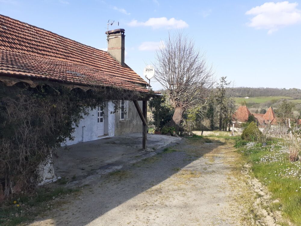 Vente Propriété/Château Domaine exceptionnel, 12 Ha, 1 maison et grande bâtisse de 1930, grange de stockage, 30 min de Pau Lembeye