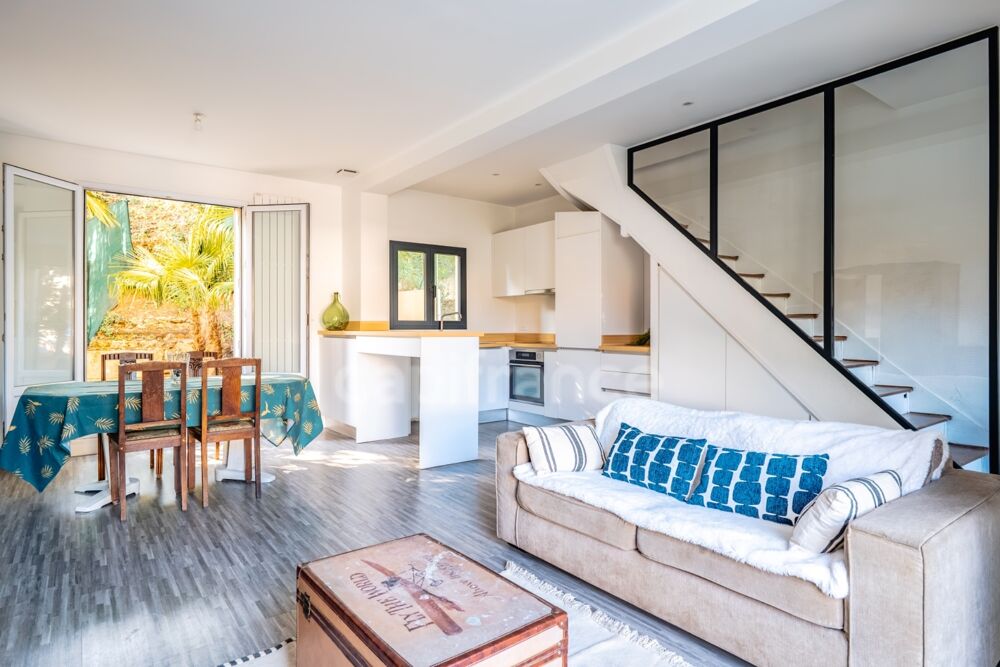 Versailles, A VENDRE MAISON RENOVEE de 110 m2 au sol- 4 chambres- JARDIN- CALME et proximité des commodités