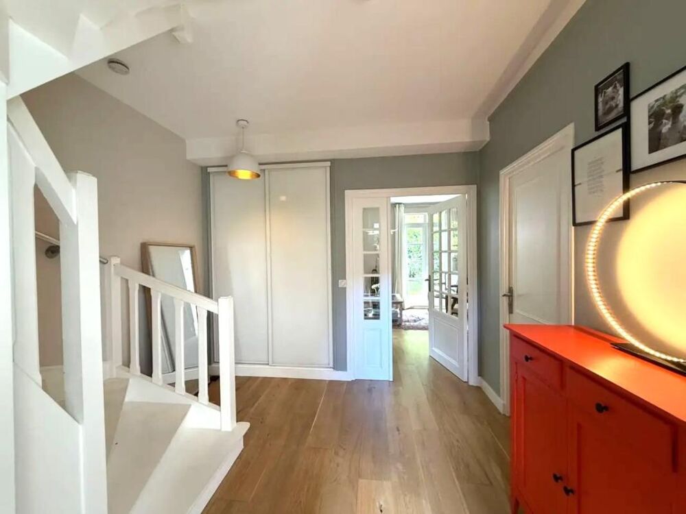 ESPRIT MAISON -TRIPLEX FAMILIAL AVEC JARDIN  PETITE RÉSIDENCE ARBORÉE SAINT GERMAIN EN LAYE
