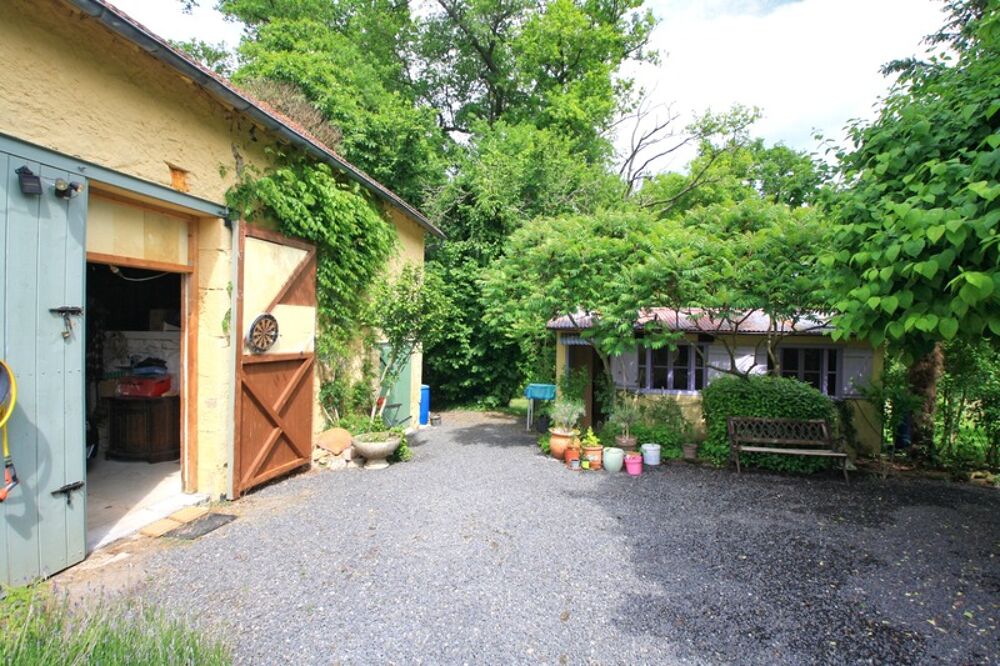 Vente Maison Maison de campagne 3 chambres sur 1 hectare Bert