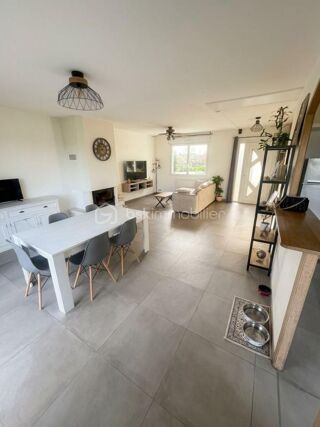 Vente Maison Maison de 92 m² avec jardin de 1 000 m² sans vis-à-vis, à proximité de Fougères La selle en luitre