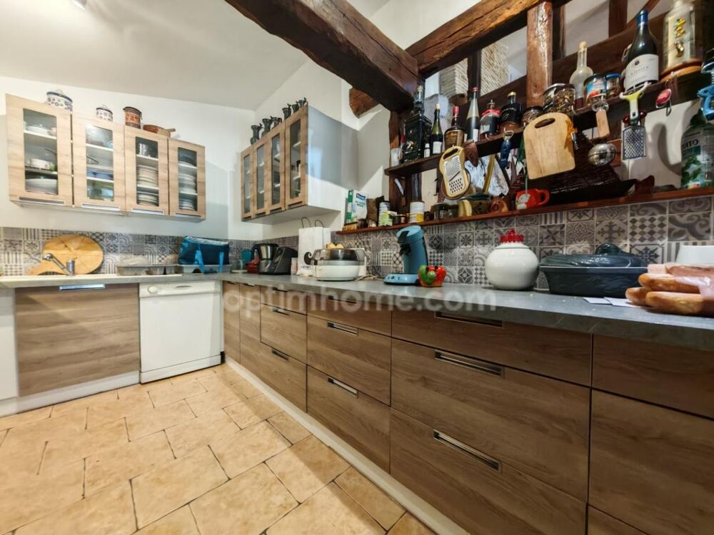 Vente Maison Maison de 1778 avec piscine hangar et appartement sur 10802m² terrain Courrensan
