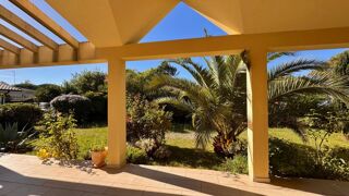  Villa  vendre 7 pices 211 m