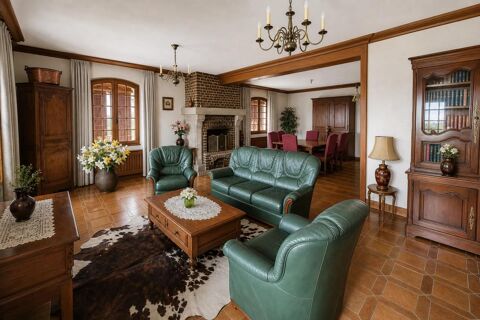   �tagnac: Spacieuse Maison 207m�, 4 Ch, Terrain Propri�t�/ch�teau - 8 pi�ce(s) - 250 m�