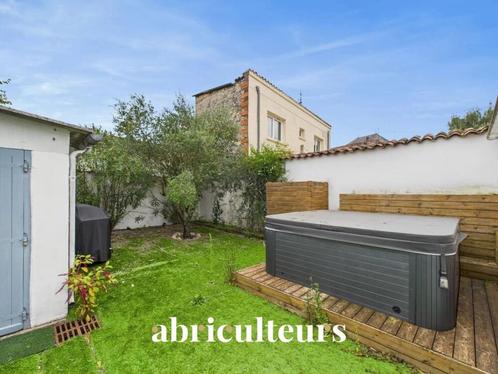Maison de ville en vente à Cognac dans le quartier Saint-Martin (16100)