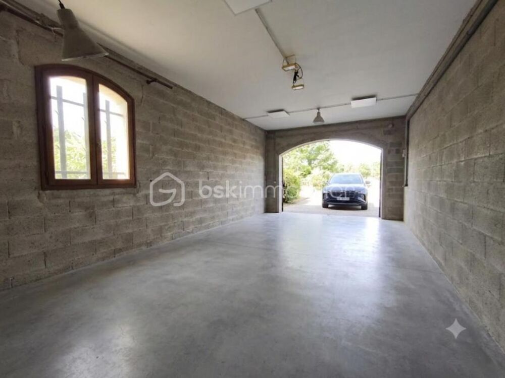 Vente Maison Idéal Artisan  : Maison Type 4 170 m²  en zone artisanale sur 2600 m² Sainte tulle