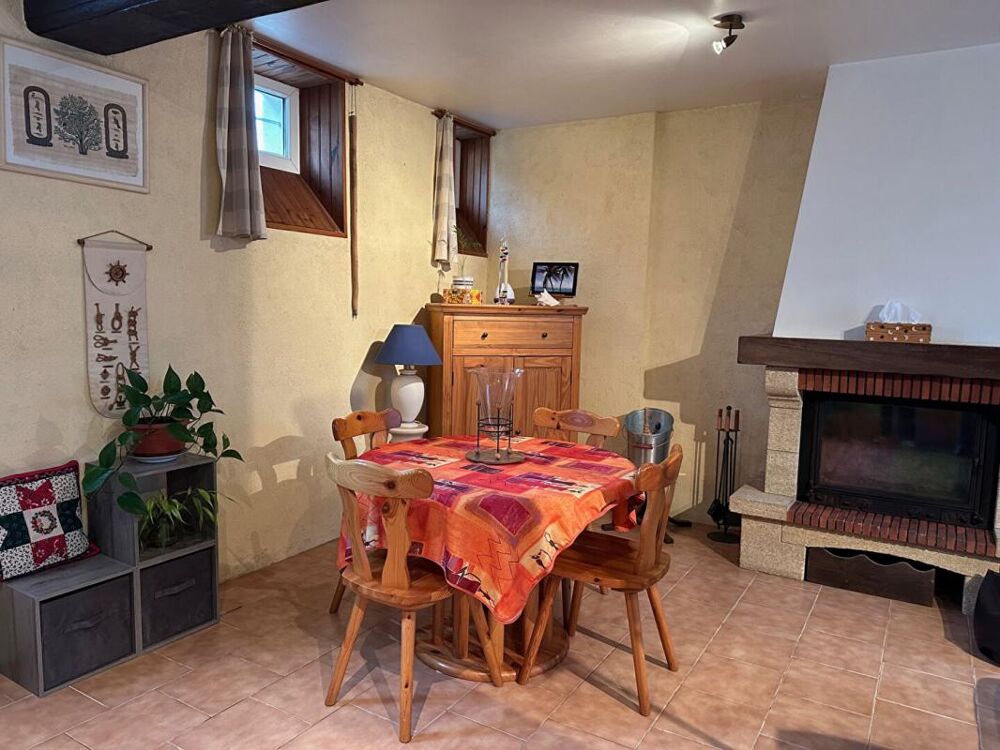 Vente Maison Maison de village 3 pièces de 72 m2 avec jardin et dépendance Conde sur huisne