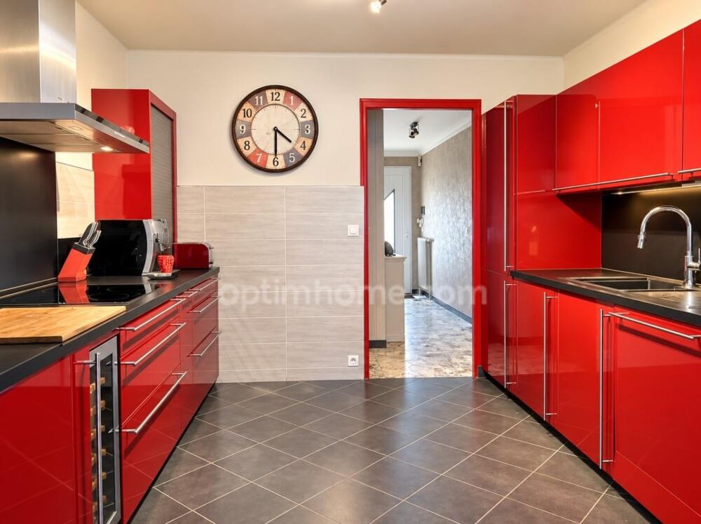 Vente Maison LE MALESHERBOIS (45) - Maison familiale de 198m² - 8 pièces - 6 chambres – Sous-sol total – DPE B Le malesherbois