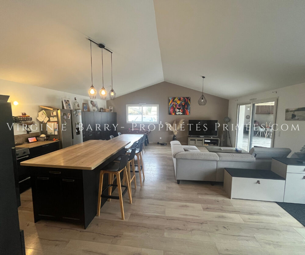 BELLE MAISON T4 DE PLAIN PIED NON MITOYENNE AVEC PISCINE