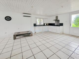  Immeuble � vendre 10 pi�ces 170 m�