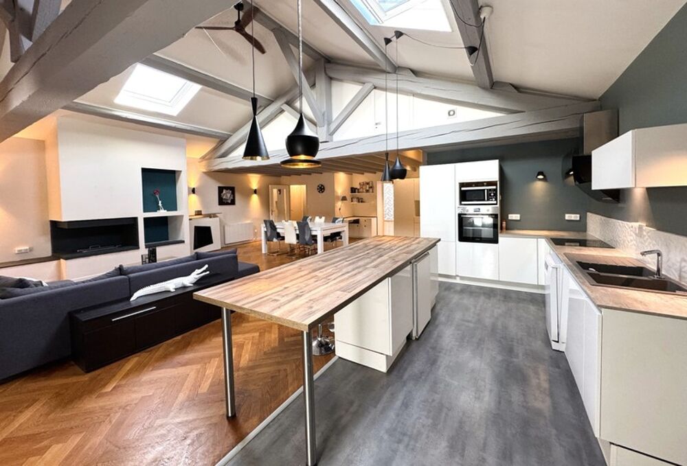 Appartement de caractère à vendre au coeur de Jonage (69) - Esprit loft 160m²