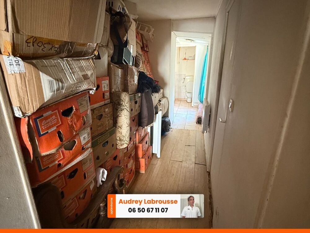 Maison de ville occupée à vendre  Projet de rénovation complet  Idéal investisseur Mussidan