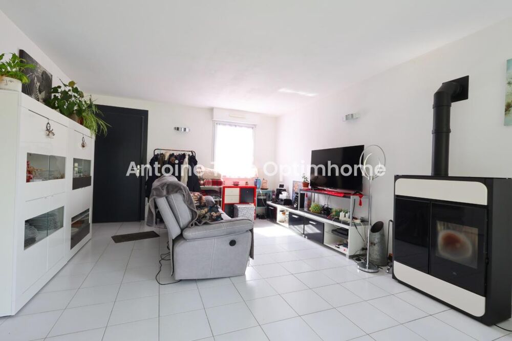 Salesches - Plain pied de 3 Chambres avec garage, terrasse et jardin clos - A découvrir rapidement !