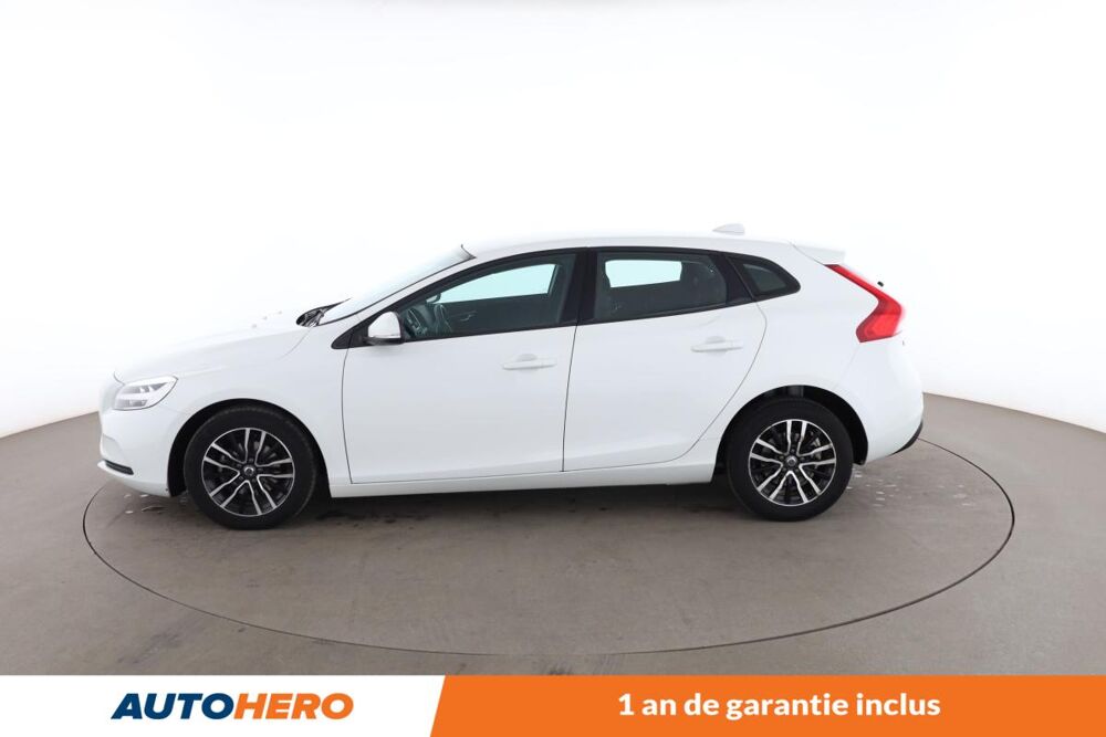 V40 2.0 D2 Momentum Business 120 ch 2017 occasion 92130 Issy-les-Moulineaux