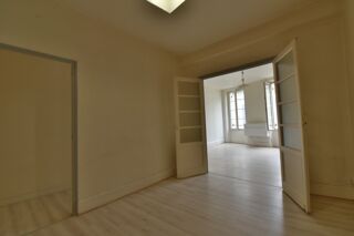  Appartement à louer 3 pièces 47 m²