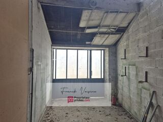  Immeuble à vendre 10 pièces 173 m²
