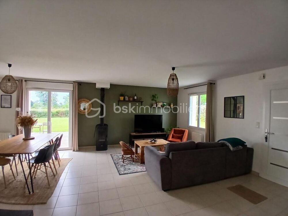 ? RARE À LA VENTE  PLAIN-PIED AVEC JARDIN À 3 KM DE LA BAIE DU MONT-SAINT-MICHEL