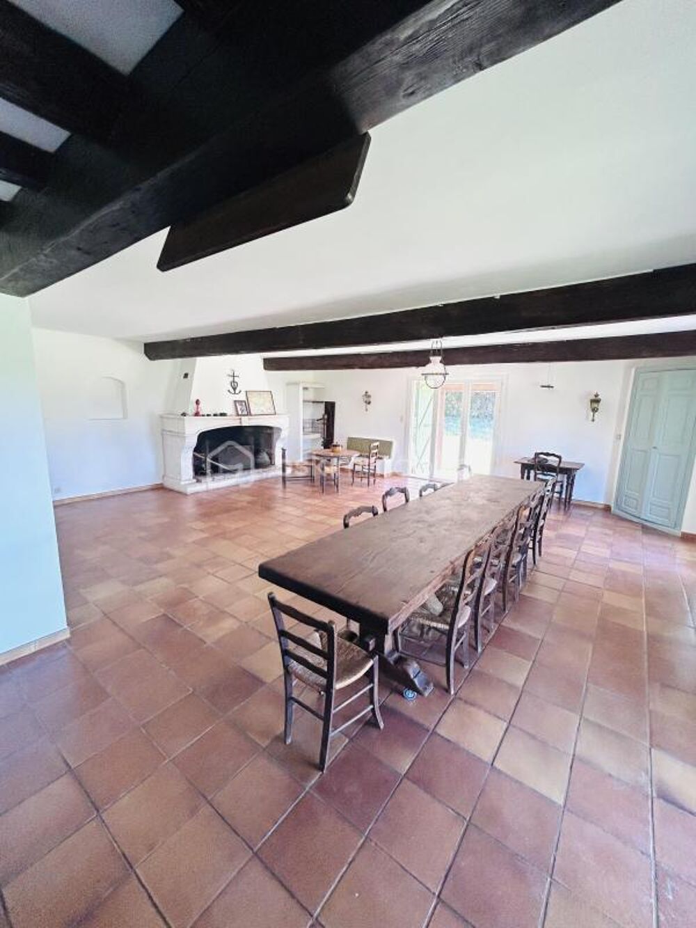 Vente Maison Maison plain-pied150 m² rénovée – 3 chambres – garage – terrain 7 597 m² – Arles - GAGERON Arles