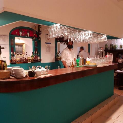 Bien Commercial À Vendre 367500 97434 Saint gilles les bains