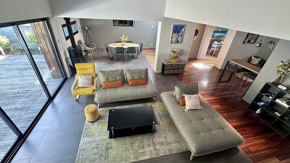 Maison à vendre 7 pièces MARTIGNAS SUR JALLE (33)