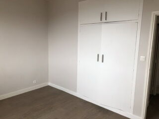  Appartement à louer 2 pièces 54 m²