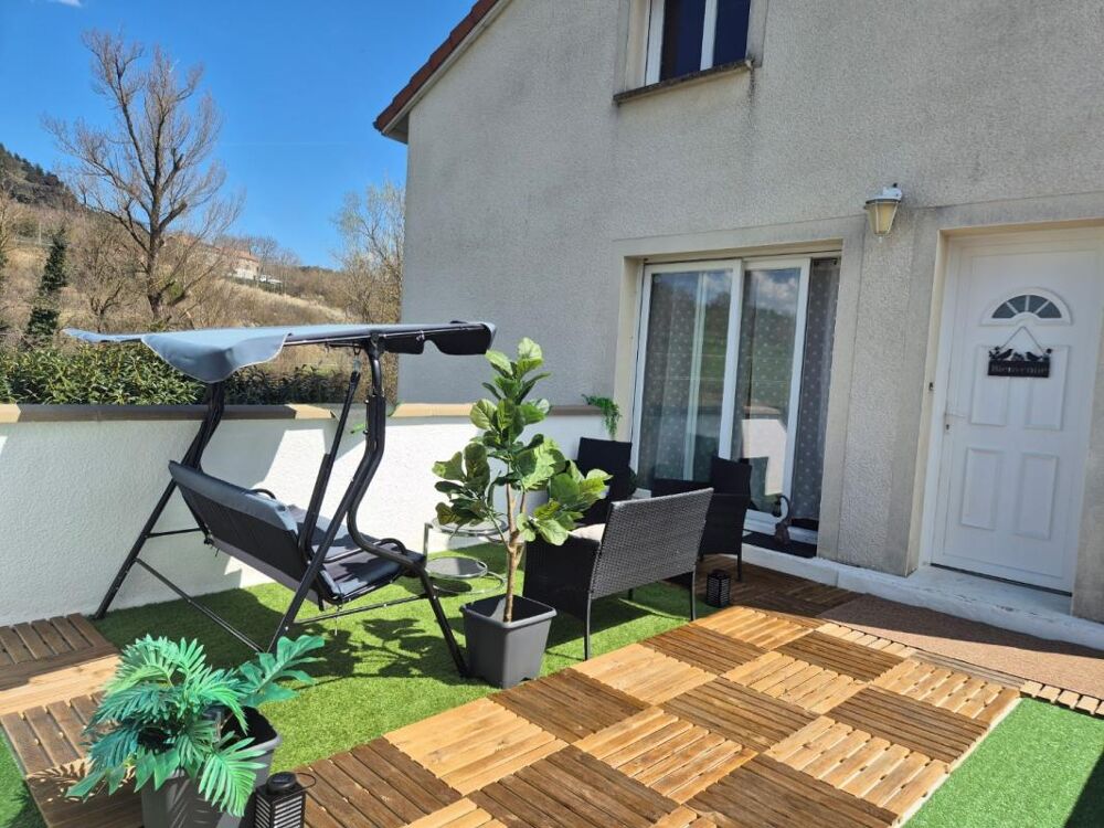Location Maison MAISON 5 PIECES - 120 M² - ST PIERRE EYNAC Saint pierre eynac