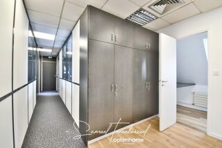  Immeuble à vendre 15 + pièces 517 m²
