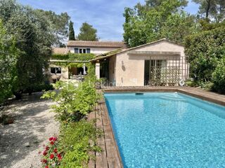  Maison à vendre 10 pièces 282 m²