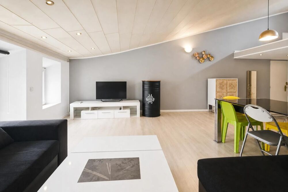 Appartement central 3 pièces + mezzanine, Draguignan