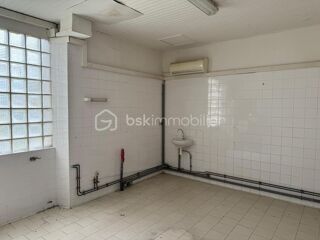  Immeuble � vendre 9 pi�ces 220 m�