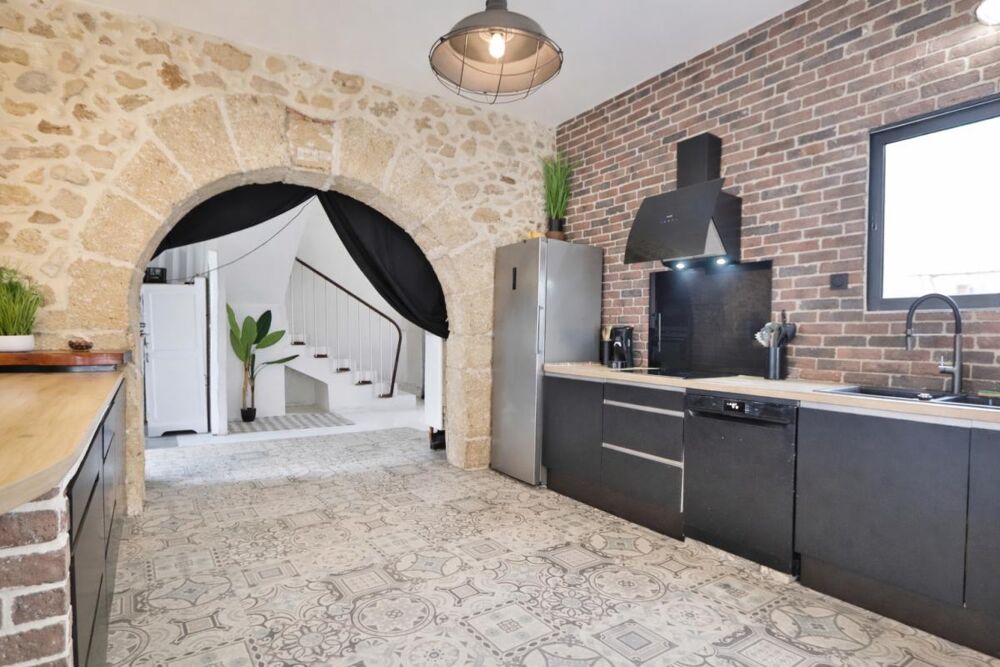 Maison Narbonne 7 pièce(s) 218 m2