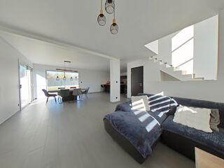  Maison � vendre 6 pi�ces 145 m�