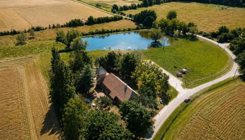   Maison de 5 pièces de 300 m² à Saint-Martin-en-Bresse Maison - 5 pièce(s) - 300 m²