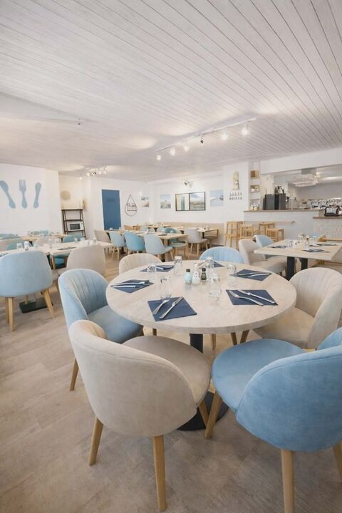   ? VENTE DE FONDS DE COMMERCE – RESTAURANT / CRÊPERIE – EMPLACEMENT N°1 - bord de mer 