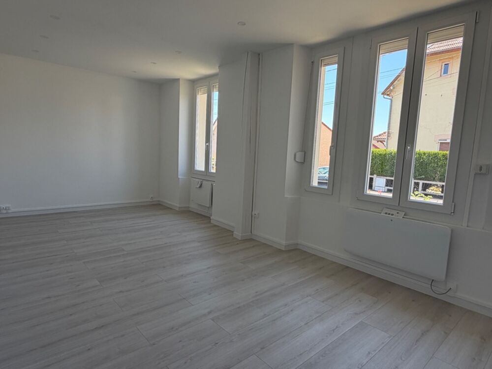 PAVILLON DE PLAIN PIED, 2 CHAMBRES, GARAGE ET JARDIN CLOS