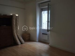  Appartement à louer 3 pièces 65 m²