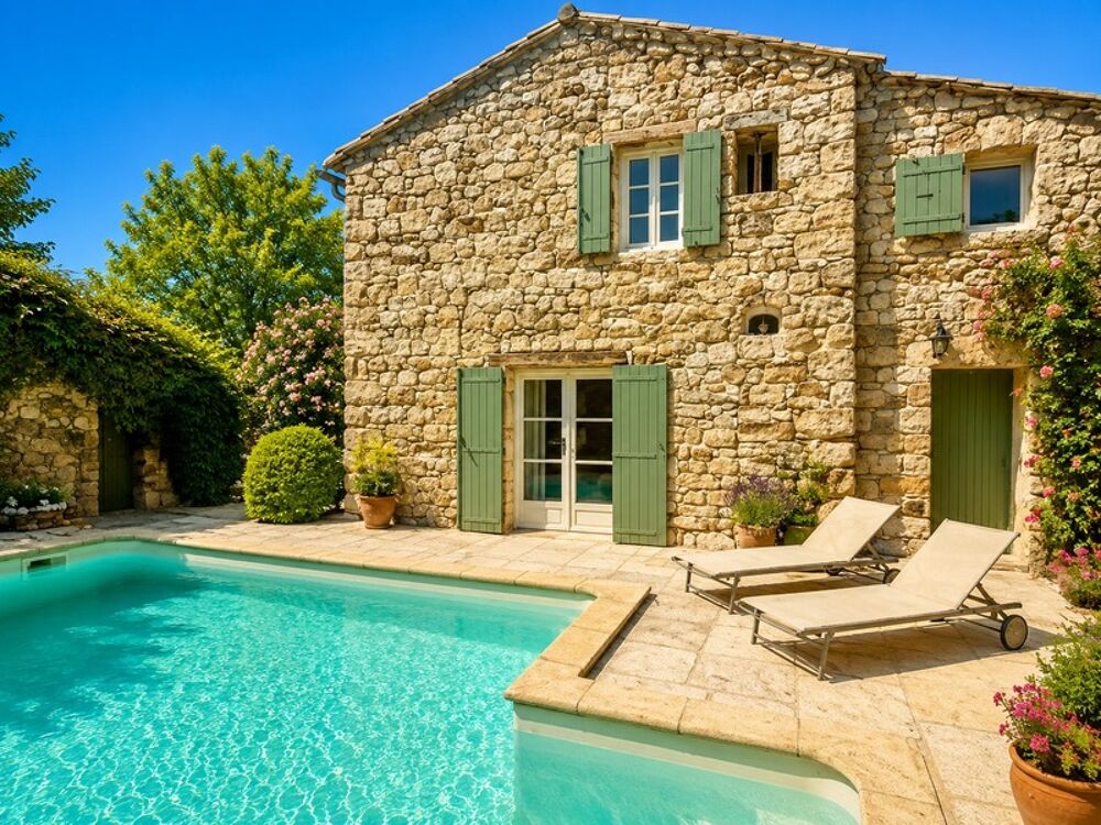 Vente Maison Mas de village avec jardin et piscine dans un hameau de Murs à 7 minutes de Gordes Murs