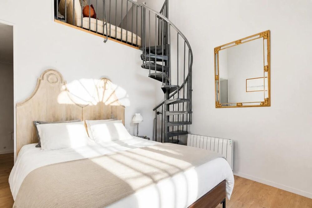 à vendre  Propriété/château Cambes (33880)