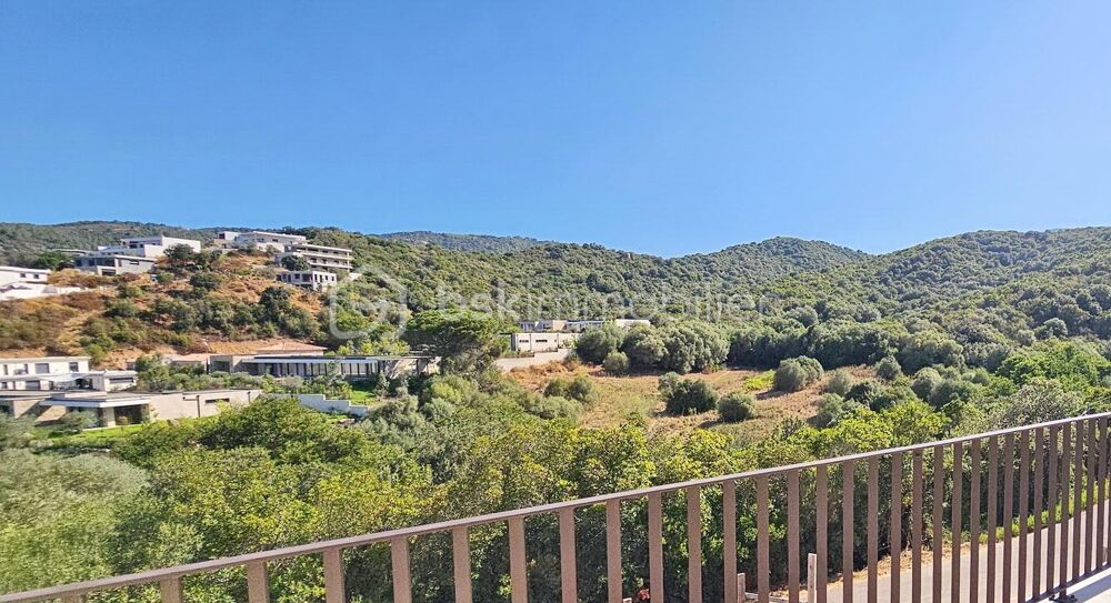 Corse - Rive sud dAjaccio à Pietrosella- Résidence ORZIOLO 2. Appartement T3 de 71 m2 + loggia de 10 m2, situé à 3 km de la mer