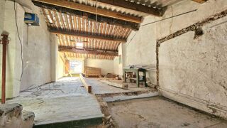 Maison 5 pièces 155 m² · à Claviers · 155 m² · 180 000 €