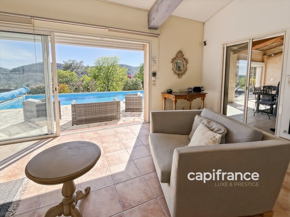 � vendre  Villa Bagnols-en-For�t (83600)