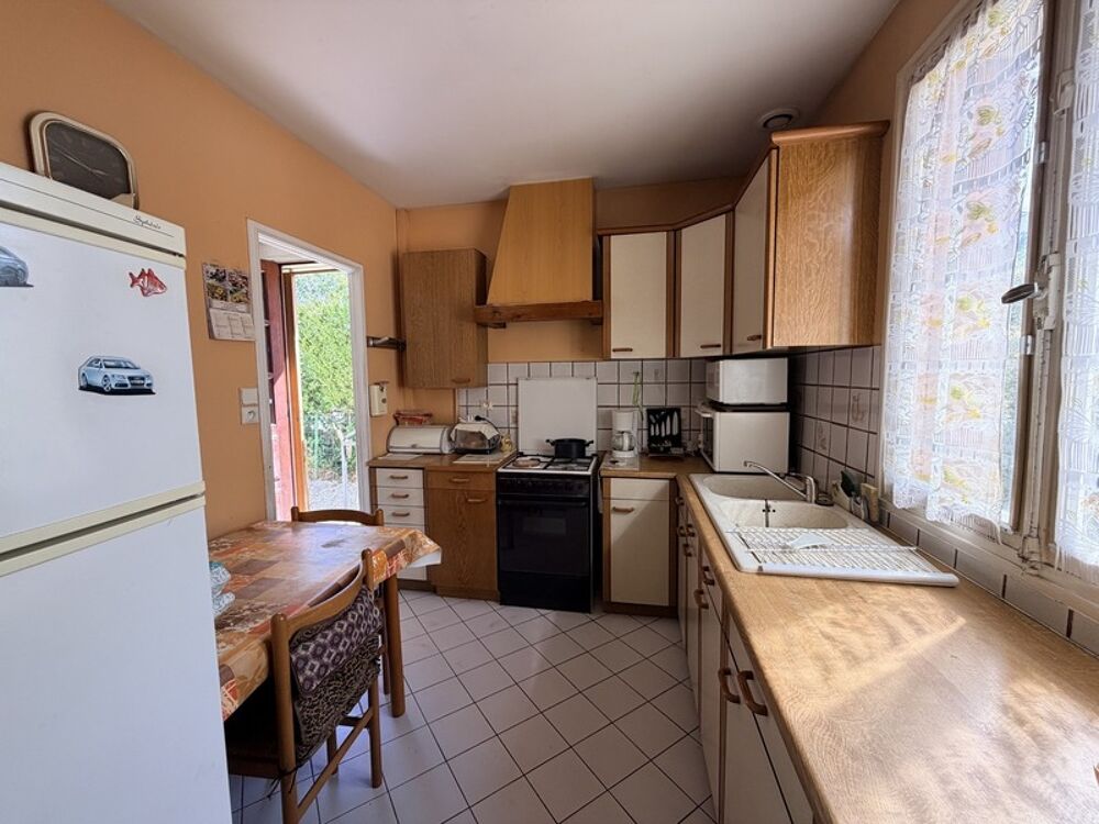 Vente Maison QUARTIER BOURROCHES SUR BEAU TERRAIN DE 412 M2 MAISON D'HABITATION DE 3 PIECES Dijon