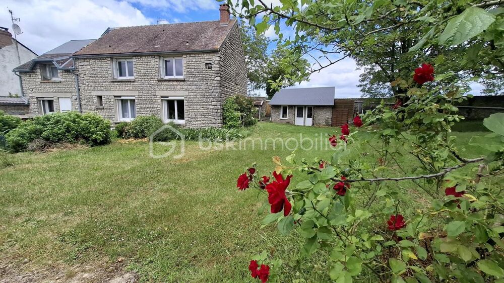 MAISON FAMILLIALE EN PIERRE