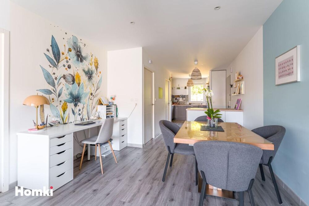 LA CHAPELLE-SUR-ERDRE  T3 traversant dernier étage  Balcon 11,60 m²  2 parkings  Box